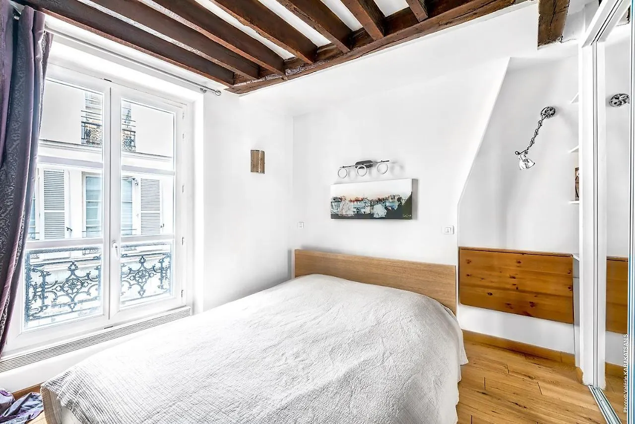 Apartment Pompidou By B'Your Home Paris